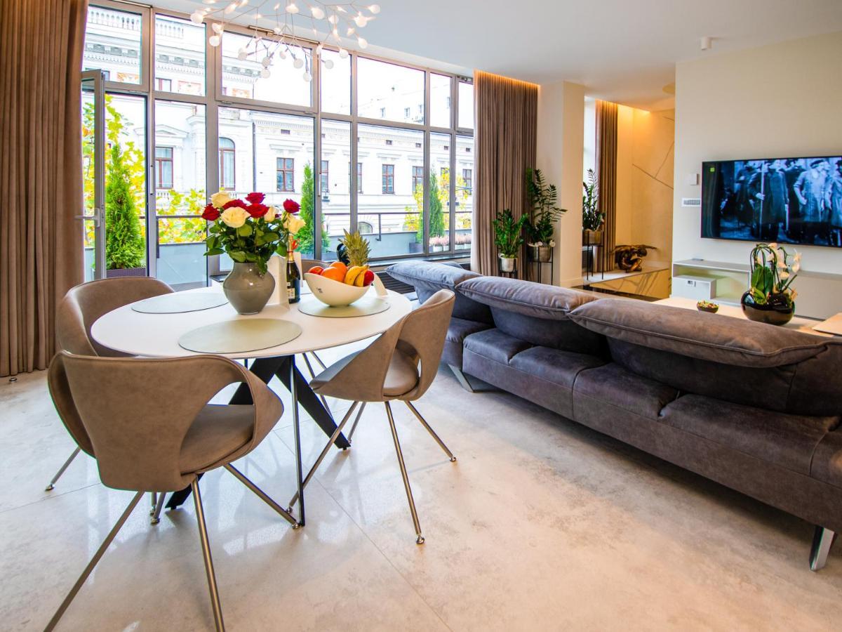 Pietryna Apartments Luxury - Sauna , Jacuzzi , Bezposrednio Przy Ul Piotrkowskiej Łódź Exteriör bild