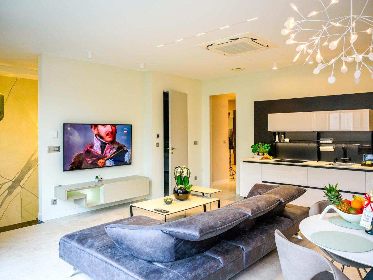 Pietryna Apartments Luxury - Sauna , Jacuzzi , Bezposrednio Przy Ul Piotrkowskiej Łódź Exteriör bild