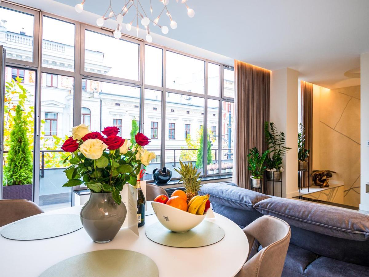 Pietryna Apartments Luxury - Sauna , Jacuzzi , Bezposrednio Przy Ul Piotrkowskiej Łódź Exteriör bild