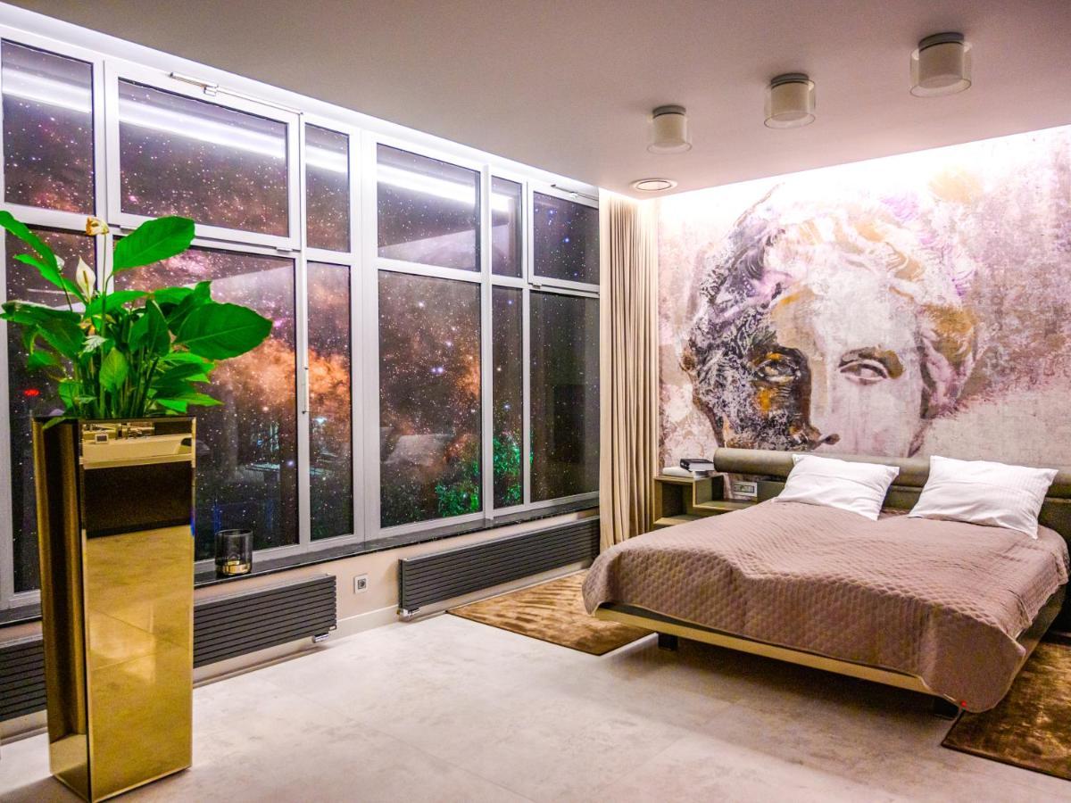 Pietryna Apartments Luxury - Sauna , Jacuzzi , Bezposrednio Przy Ul Piotrkowskiej Łódź Exteriör bild