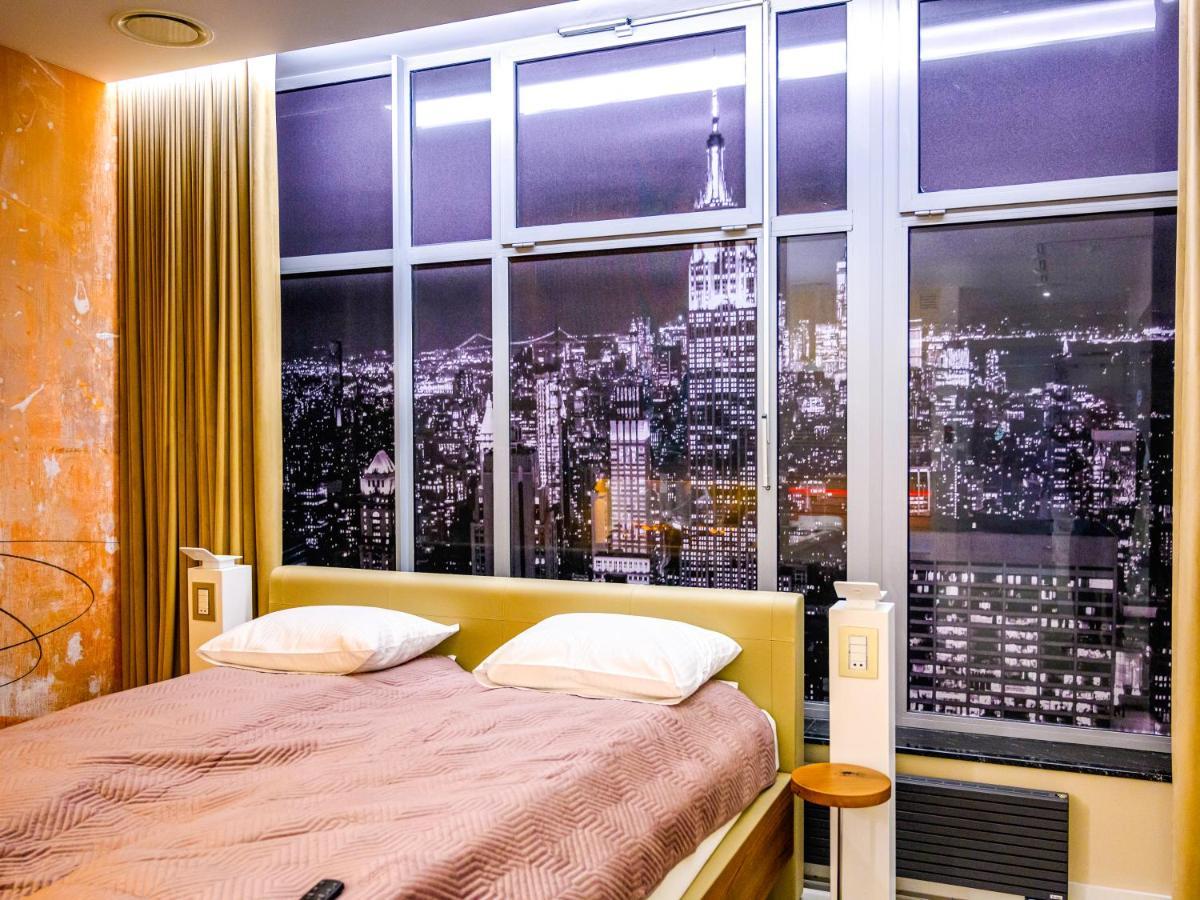 Pietryna Apartments Luxury - Sauna , Jacuzzi , Bezposrednio Przy Ul Piotrkowskiej Łódź Exteriör bild