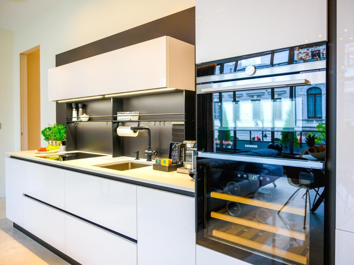 Pietryna Apartments Luxury - Sauna , Jacuzzi , Bezposrednio Przy Ul Piotrkowskiej Łódź Exteriör bild
