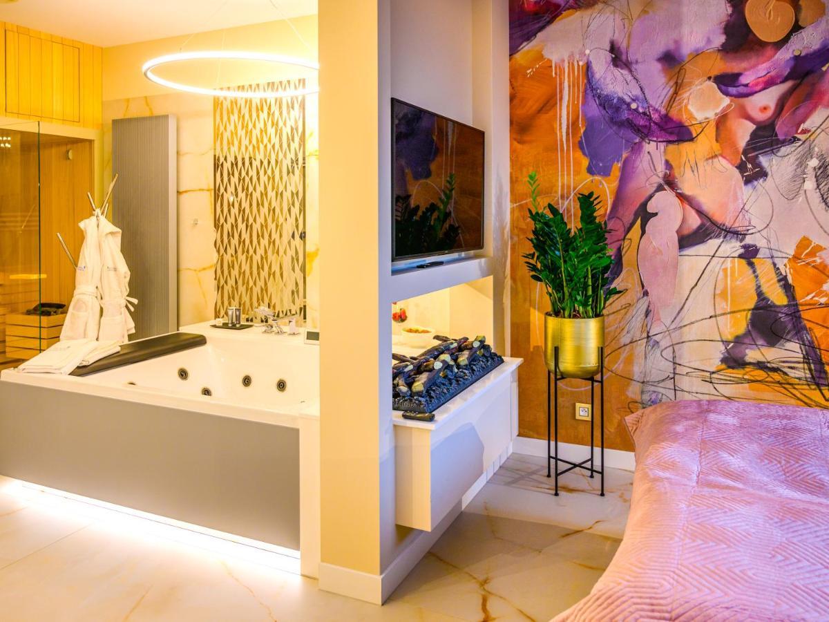 Pietryna Apartments Luxury - Sauna , Jacuzzi , Bezposrednio Przy Ul Piotrkowskiej Łódź Exteriör bild